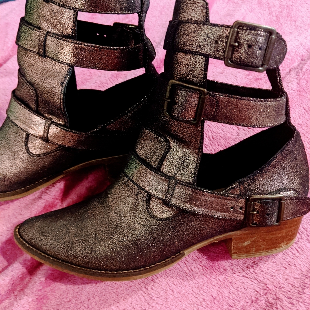 Copper Iridescent Buckle Straps Ankle boots